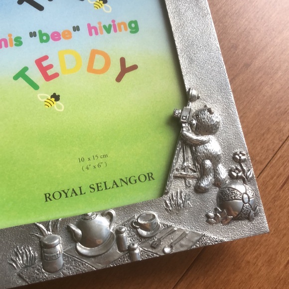 Royal Selangor pewter teddy bear photo frame - Picture 3 of 5